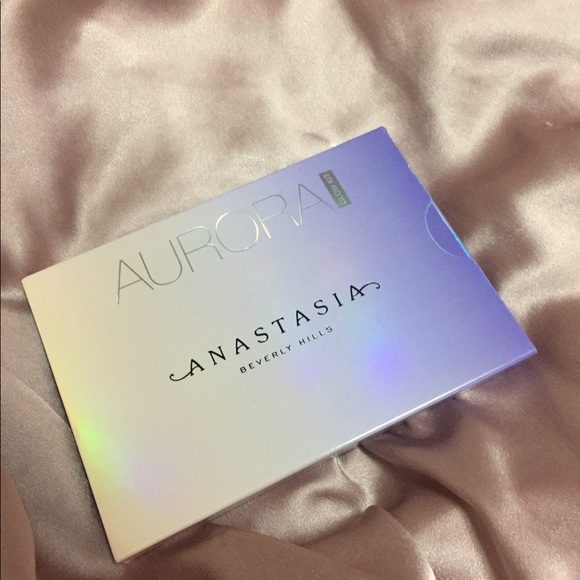 Anastasia Beverly Hills Aurora Palette - Picture 3 of 6